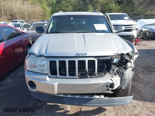 2007 Jeep Grand Cherokee Laredo with VIN 1J8GS48K17C516150, listed as a IAAI auction lot 41752720 with 176,114 mi miles. Bid and sale history available at carsss.com. Image 12.