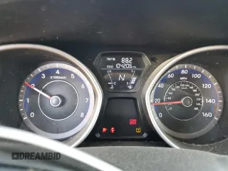 2013 Hyundai Elantra Limited with VIN KMHDH4AE1DU977962, listed as a Copart auction lot 50309165 with 104,206 mi miles and Salvage Title. Bid and sale history available at carsss.com. Image 9.