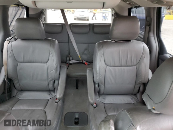 2007 Toyota Sienna XLE with VIN 5TDZK22C47S037807, listed as a Copart auction lot 87578695 with 180,050 mi miles and Clean Title. Bid and sale history available at carsss.com. Image 10.