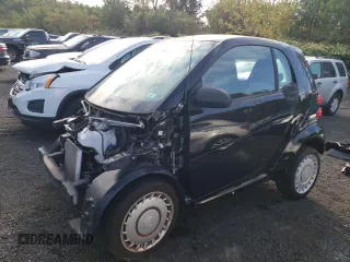 2013 Smart fortwo Passion z VIN WMEEJ9AA1DK717534, wystawiony jako Copart lot #73832094 z przebiegiem Nie podano mil oraz Tytuł czysty. Historia ofert i sprzedaży dostępna na DreamBid. Obrazek 1.