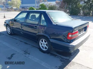 1996 Volvo 850 с VIN YV1LS5516T2280158, выставлен на аукционе IAAI как лот 41927862 с пробегом 278 922 миль миль и . История ставок и продаж доступна на DreamBid. Изображение 3.