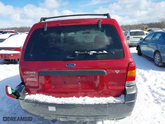 2005 Ford Escape XLT with VIN 1FMYU931X5KD99667, listed as a IAAI auction lot 41591057 with 69,595 mi miles. Bid and sale history available at carsss.com. Image 16.