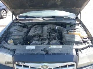 2008 Chrysler 300 Touring with VIN 2C3LA53G48H295678, listed as a IAAI auction lot 42007155 with 218,020 mi miles. Bid and sale history available at carsss.com. Image 10.