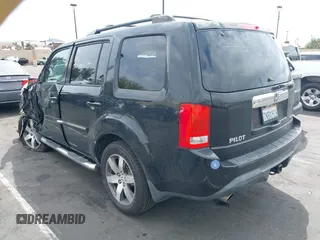 2012 Honda Pilot Touring with VIN 5FNYF3H9XCB008456, listed as a IAAI auction lot 41923004 with Not Provided miles and . Bid and sale history available at DreamBid. Image 3.