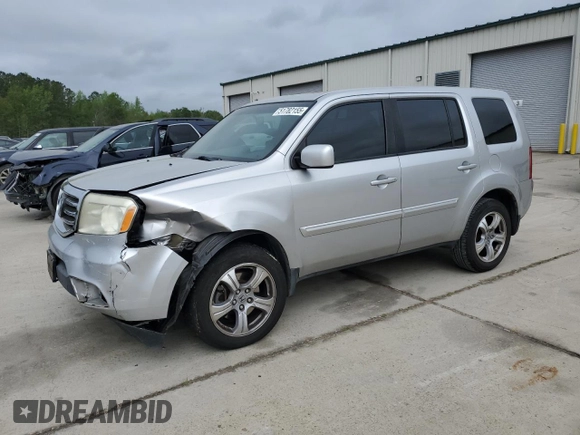 2015 Honda Pilot EX-L z VIN 5FNYF3H56FB005653, wystawiony jako Copart lot #51782155 z przebiegiem 156 247 mil mil oraz Szkoda całkowita • Salvage title. Historia ofert i sprzedaży dostępna na DreamBid. Obrazek 1.