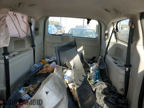 2014 Dodge Grand Caravan SE with VIN 2C4RDGBGXER187212, listed as a Copart auction lot 54768045 with 171,244 mi miles and Salvage Title. Bid and sale history available at DreamBid. Image 10.