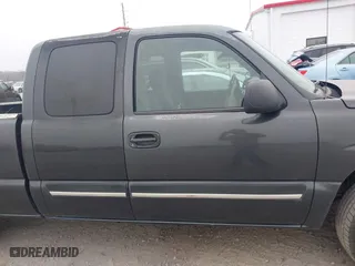 2003 Chevrolet Silverado 1500 LS with VIN 2GCEC19T131315205, listed as a IAAI auction lot 41804738 with 207,940 mi miles. Bid and sale history available at carsss.com. Image 14.