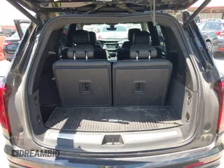 2020 Cadillac XT6 FWD Premium Luxury with VIN 1GYKPCRS0LZ220243, listed as a IAAI auction lot 42567404 with 45,643 mi miles and . Bid and sale history available at DreamBid. Image 17.