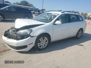2014 Volkswagen Jetta SportWagen TDI w/Sunroof with VIN 3VWML7AJ0EM628117, listed as a Copart auction lot 71465364 with 182,394 mi miles and Salvage Title. Bid and sale history available at carsss.com. Image 1.