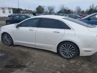 2019 Lincoln MKZ Standard with VIN 3LN6L5A93KR624594, listed as a IAAI auction lot 41379000 with 87,504 mi miles. Bid and sale history available at carsss.com. Image 14.