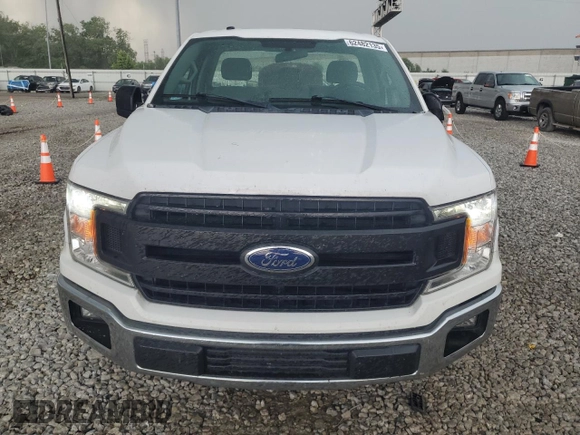 2018 Ford F-150 XL с VIN 1FTMF1CB5JKF89264, выставлен на аукционе Copart как лот 62482135 с пробегом 136 251 миль миль и Списание • Salvage title. История ставок и продаж доступна на DreamBid. Изображение 5.