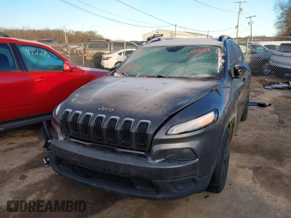 2017 Jeep Cherokee Altitude с VIN 1C4PJLAB6HW652837, выставлен на аукционе IAAI как лот 41459829 с пробегом 84 660 миль миль и . История ставок и продаж доступна на DreamBid. Изображение 17.