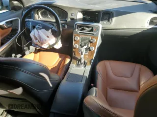 2015 Volvo S60 T5 Platinum with VIN YV1612TM8F1357277, listed as a Copart auction lot 74011524 with 142,092 mi miles and Non Repairable. Bid and sale history available at carsss.com. Image 8.