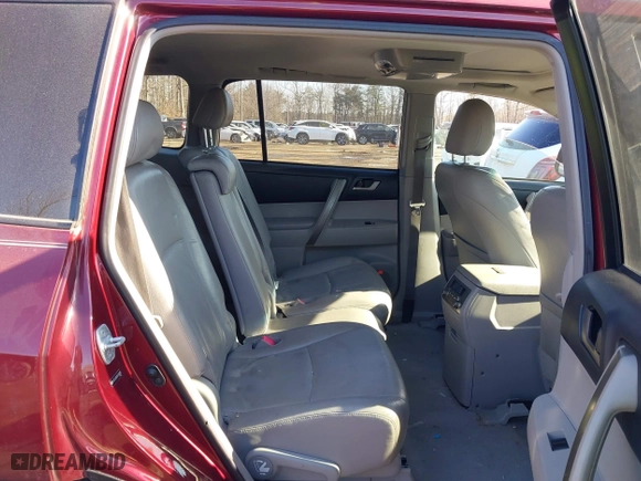 2009 Toyota Highlander Sport with VIN JTEES43A592130428, listed as a IAAI auction lot 41394523 with 170,376 mi miles. Bid and sale history available at carsss.com. Image 8.