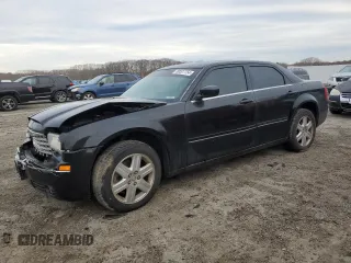 2005 Chrysler 300 Touring AWD with VIN 2C3JK53G25H696808, listed as a Copart auction lot 80527754 with 138,351 mi miles and Clean Title. Bid and sale history available at DreamBid. Image 1.