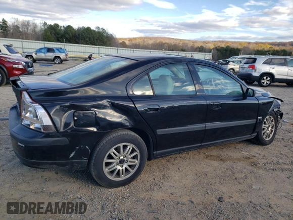 2004 Volvo S60 with VIN YV1RS61T742339081, listed as a Copart auction lot 82175424 with 142,821 mi miles and Clean Title. Bid and sale history available at carsss.com. Image 3.