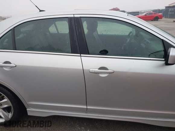 2012 Ford Fusion SPORT with VIN 3FAHP0KC4CR251507, listed as a IAAI auction lot 41592028 with 56,055 mi miles. Bid and sale history available at carsss.com. Image 13.