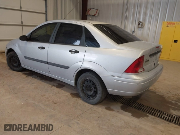 2001 Ford Focus LX with VIN 1FAFP33P71W346826, listed as a IAAI auction lot 41305074 with Not Provided miles and . Bid and sale history available at carsss.com. Image 3.