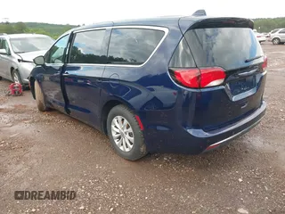 2018 Chrysler Pacifica Touring Plus with VIN 2C4RC1FG9JR261689, listed as a IAAI auction lot 42261105 with 66,622 mi miles and . Bid and sale history available at DreamBid. Image 3.