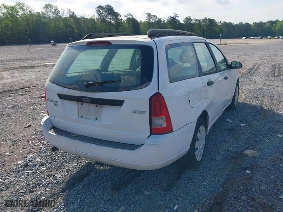 2006 Ford Focus SE with VIN 1FAFP36N76W179286, listed as a IAAI auction lot 41988568 with 277,009 mi miles. Bid and sale history available at carsss.com. Image 4.