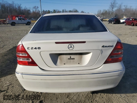 2004 Mercedes-Benz C 240 with VIN WDBRF81J44F502877, listed as a Copart auction lot 44931635 with 147,778 mi miles and Salvage title. Bid and sale history available at DreamBid. Image 6.