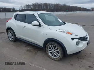 2013 Nissan Juke S with VIN JN8AF5MR6DT226044, listed as a IAAI auction lot 41904714 with 154,445 mi miles. Bid and sale history available at carsss.com. Image 1.