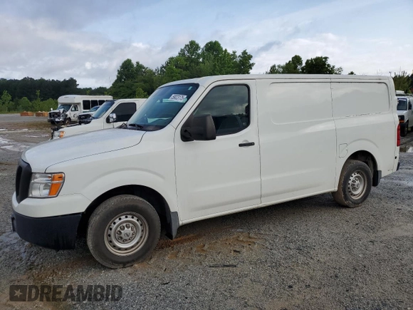 2013 Nissan NV S z VIN 1N6BF0KL6DN113326, wystawiony jako Copart lot #59023175 z przebiegiem 75 032 mil mil oraz Czysty tytuł • Clean title. Historia ofert i sprzedaży dostępna na DreamBid. Obrazek 1.