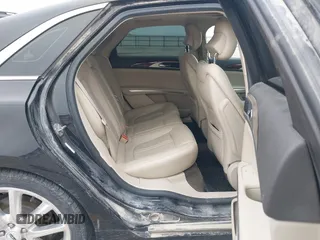 2016 Lincoln MKZ with VIN 3LN6L2J9XGR606387, listed as a IAAI auction lot 41943092 with 183,194 mi miles and . Bid and sale history available at DreamBid. Image 8.