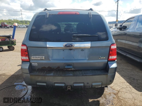 2010 Ford Escape Limited z VIN 1FMCU0EG4AKA45791, wystawiony jako Copart lot #67594483 z przebiegiem 189 470 mil mil oraz Szkoda całkowita • Salvage title. Historia ofert i sprzedaży dostępna na DreamBid. Obrazek 6.