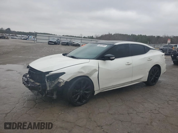 2019 Nissan Maxima Platinum z VIN 1N4AA6AV5KC373153, wystawiony jako Copart lot #43813565 z przebiegiem 106 698 mil mil oraz Szkody całkowita. Historia ofert i sprzedaży dostępna na DreamBid. Obrazek 1.