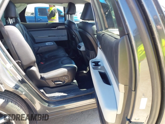 2020 Hyundai Palisade SEL with VIN KM8R34HE7LU091654, listed as a IAAI auction lot 41809048 with 87,984 mi miles and . Bid and sale history available at DreamBid. Image 8.