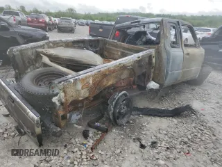 1999 Ford Ranger XL z VIN 1FTZR15V8XTB11363, wystawiony jako Copart lot #55101725 z przebiegiem Nie podano mil oraz Nie do naprawy • Non repairable. Historia ofert i sprzedaży dostępna na DreamBid. Obrazek 3.