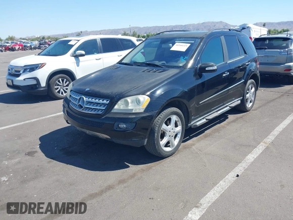 2008 Mercedes-Benz M 320 CDI with VIN 4JGBB22E08A330357, listed as a IAAI auction lot 40260219 with 169,967 mi miles and . Bid and sale history available at carsss.com. Image 2.