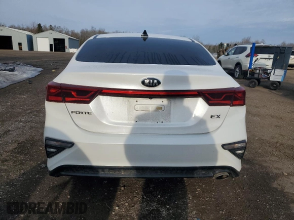 2021 Kia Forte EX with VIN 3KPF54AD2ME353101, listed as a Copart auction lot 51519075 with 124,120 mi miles and Salvage Title. Bid and sale history available at DreamBid. Image 6.