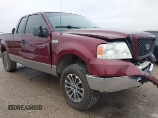2004 Ford F-150 STX with VIN 1FTRX12WX4NC32379, listed as a IAAI auction lot 41561526 with 171,662 mi miles. Bid and sale history available at carsss.com. Image 1.