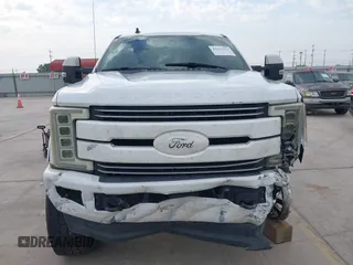 2019 Ford F-250 XL z VIN 1FT7W2BT8KEC07418, wystawiony jako IAAI lot #42261333 z przebiegiem 99 816 mil mil oraz . Historia ofert i sprzedaży dostępna na DreamBid. Obrazek 12.