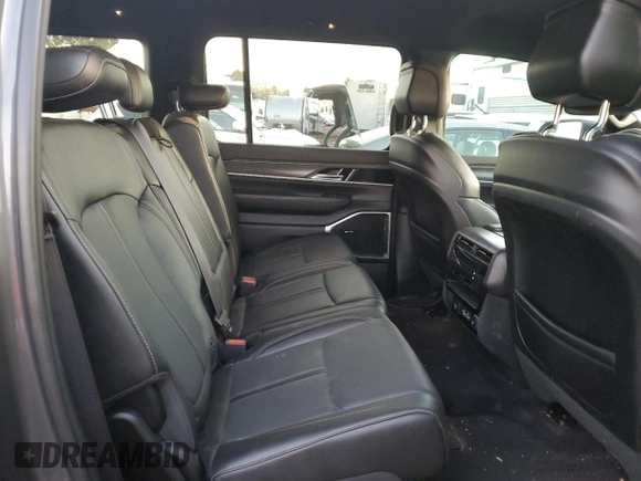 2023 Jeep Wagoneer Series III с VIN 1C4SJVDP1PS547349, выставлен на аукционе Copart как лот 81778954 с пробегом 22 343 миль миль и Списание • Salvage title. История ставок и продаж доступна на DreamBid. Изображение 11.