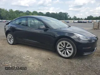 2023 Tesla Model 3 z VIN 5YJ3E1EAXPF451972, wystawiony jako Copart lot #60165475 z przebiegiem 104 902 mil mil oraz Czysty tytuł • Clean title. Historia ofert i sprzedaży dostępna na DreamBid. Obrazek 4.