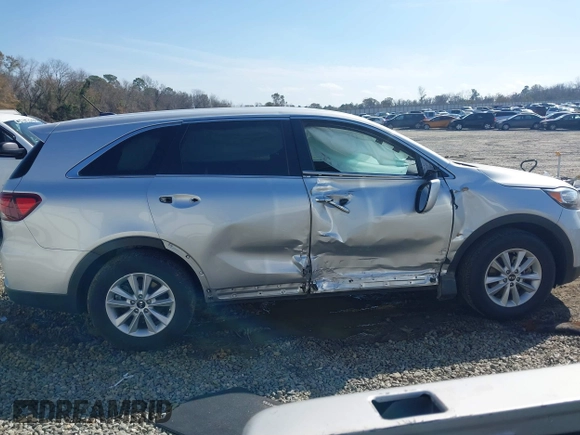 2020 Kia Sorento LX with VIN 5XYPG4A3XLG635252, listed as a IAAI auction lot 41424255 with 94,489 mi miles. Bid and sale history available at carsss.com. Image 13.