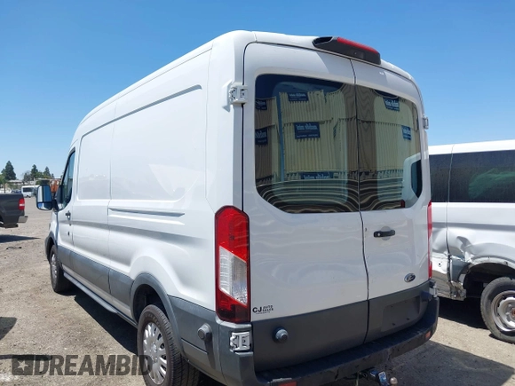 2018 Ford Transit with VIN 1FTYR2CM9JKA52056, listed as a IAAI auction lot 42542981 with 151,835 mi miles and . Bid and sale history available at DreamBid. Image 3.
