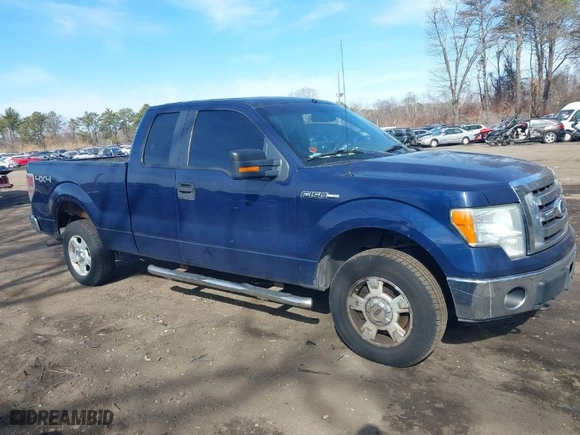2011 Ford F-150 XL with VIN 1FTFX1EF4BKD07199, listed as a IAAI auction lot 41620004 with 267,120 mi miles. Bid and sale history available at carsss.com. Image 13.