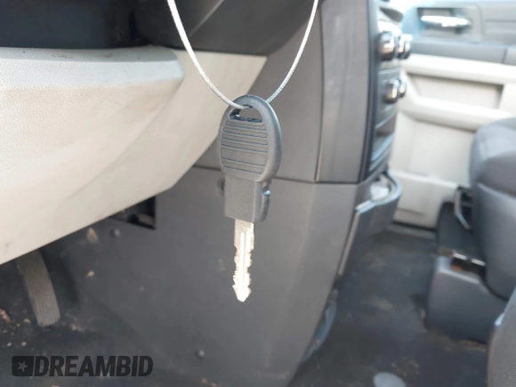2009 Dodge Grand Caravan SE with VIN 1D8HN44E49B511845, listed as a IAAI auction lot 42490697 with 379,412 mi miles and . Bid and sale history available at DreamBid. Image 11.
