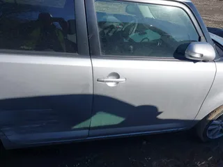 2015 Scion xB with VIN JTLZE4FE7FJ069178, listed as a IAAI auction lot 41450548 with 135,278 mi miles. Bid and sale history available at carsss.com. Image 13.