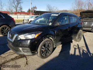 2018 Nissan Kicks SR with VIN 3N1CP5CU2JL515710, listed as a Copart auction lot 88911005 with 153,341 mi miles and Salvage Title. Bid and sale history available at carsss.com. Image 1.