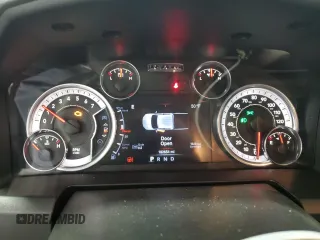 2016 Ram 1500 Big Horn z VIN 3C6RR7LT2GG135991, wystawiony jako Copart lot #47584485 z przebiegiem 182 654 mil mil oraz Szkoda całkowita • Salvage title. Historia ofert i sprzedaży dostępna na DreamBid. Obrazek 9.