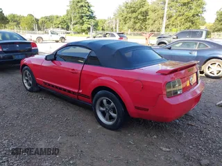 2005 Ford Mustang Deluxe with VIN 1ZVFT84N755233421, listed as a IAAI auction lot 42632466 with 202,825 mi miles and . Bid and sale history available at DreamBid. Image 3.