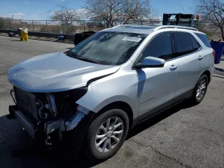 2019 Chevrolet Equinox LT z VIN 3GNAXKEV5KS582910, wystawiony jako Copart lot #48846105 z przebiegiem 72 449 mil mil oraz Szkoda całkowita • Salvage title. Historia ofert i sprzedaży dostępna na DreamBid. Obrazek 1.