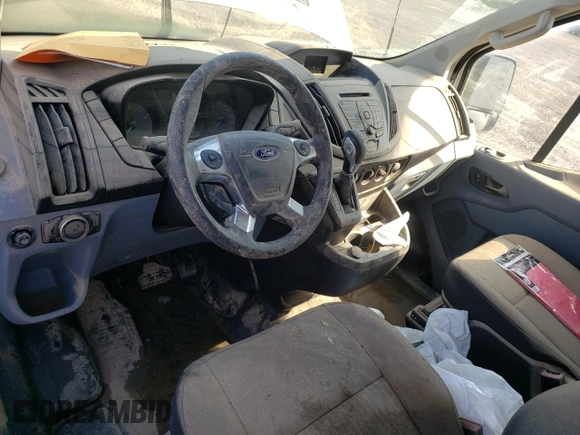 2019 Ford Transit z VIN 1FTYE1ZM9KKB80795, wystawiony jako Copart lot #68623194 z przebiegiem Nie podano mil oraz Nie do naprawy • Non repairable. Historia ofert i sprzedaży dostępna na DreamBid. Obrazek 8.