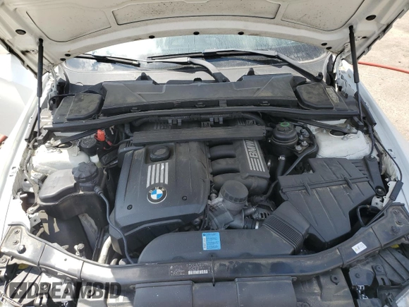 2011 BMW 3 Series 328i с VIN WBADW3C52BE439423, выставлен на аукционе Copart как лот 54858645 с пробегом 113 999 миль миль и Списание • Salvage title. История ставок и продаж доступна на DreamBid. Изображение 11.