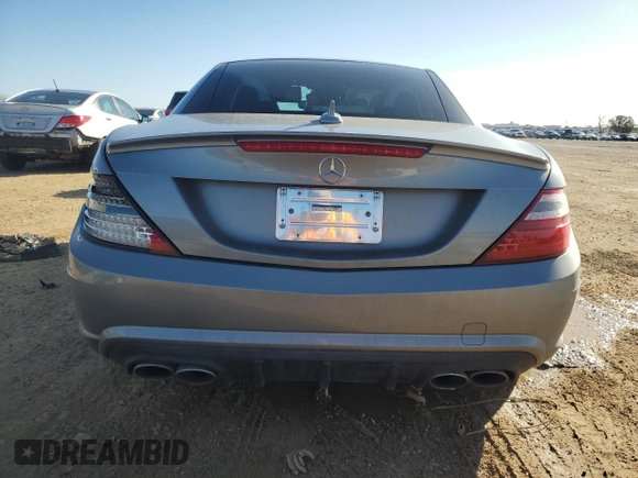 2013 Mercedes-Benz SLK z VIN WDDPK7FA9DF053287, wystawiony jako Copart lot #43588335 z przebiegiem 34 247 mil mil oraz Szkoda całkowita • Salvage title. Historia ofert i sprzedaży dostępna na DreamBid. Obrazek 6.